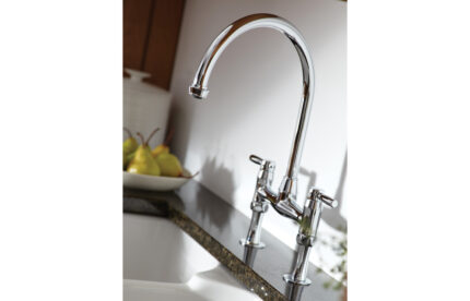 Demora Luminosa Bridge Mixer Tap - Chrome